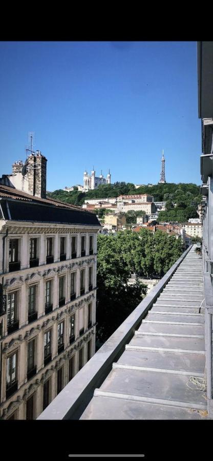 Celect'In Lyon Suites Climatisees Skyview 외부 사진