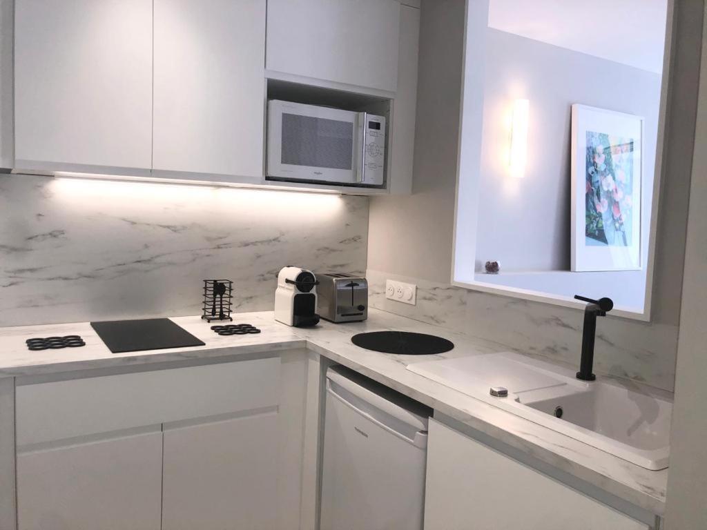 Celect'In Lyon Suites Climatisees Skyview 외부 사진